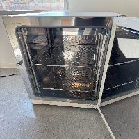 Thermo Heratherm Incubator image 0